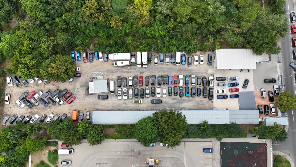 Parcul auto, văzut de sus