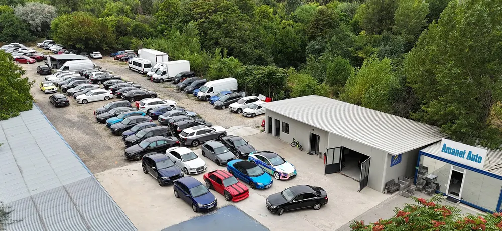 Parcul auto AutoKredit, văzut din dronă